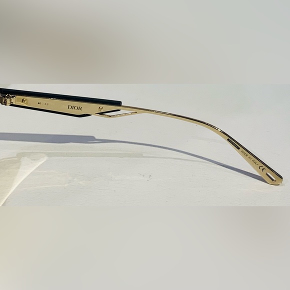 New Women’s CHRISTIAN DIOR Sunglasses - Picture 13 of 15